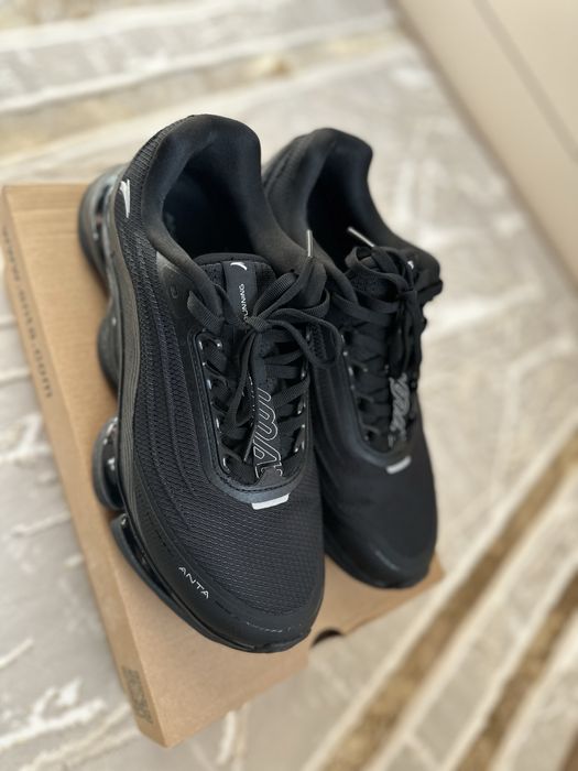 Продаются Кроссовки Anta