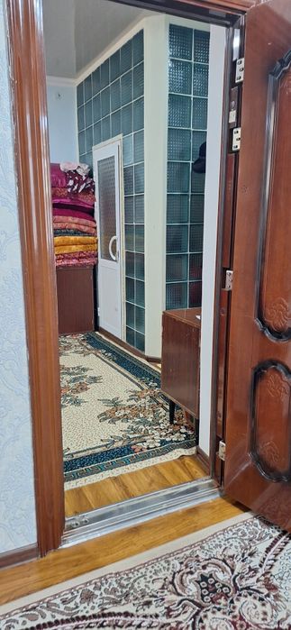 Уй сотилади 8 хона