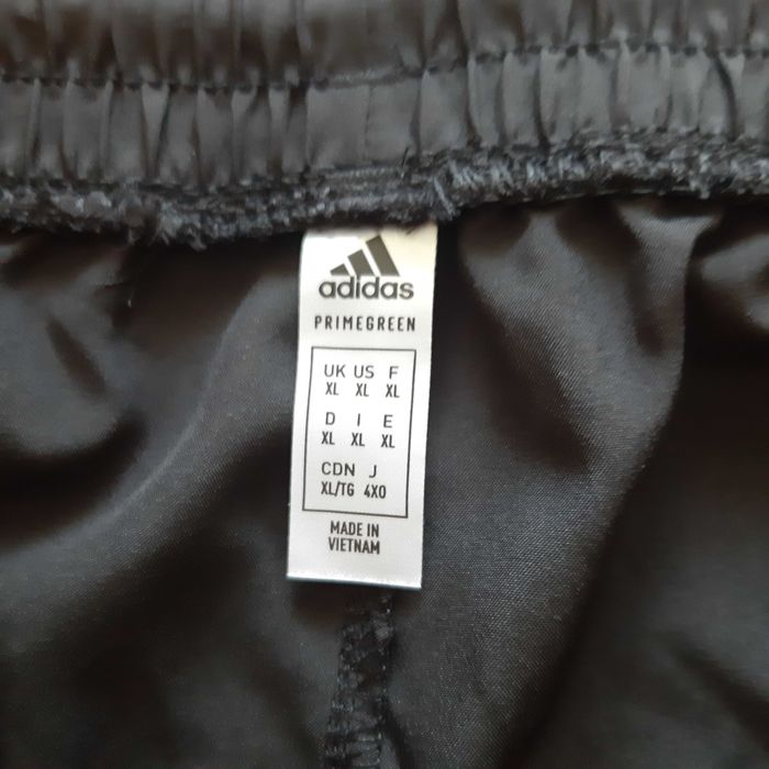 къси панталони  adidas XL