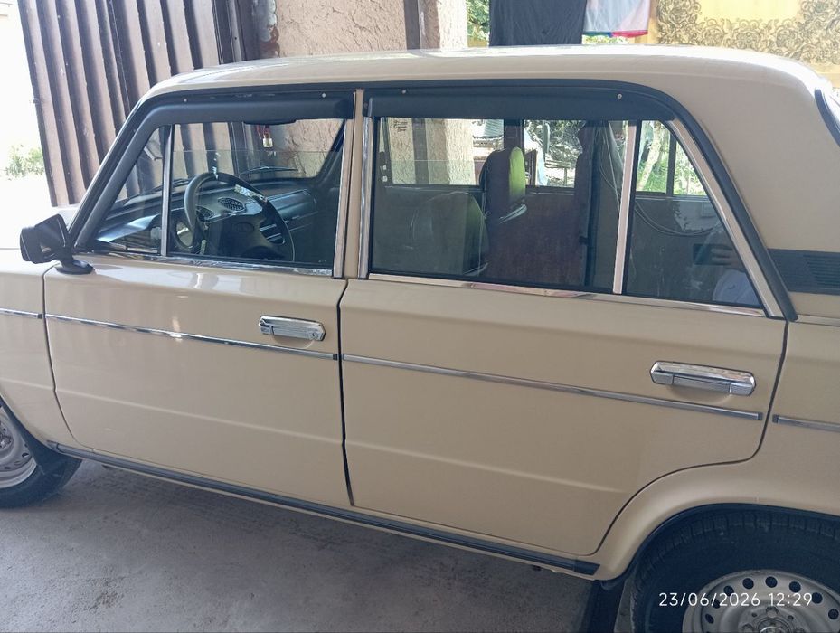 Vaz2106 sotiladi