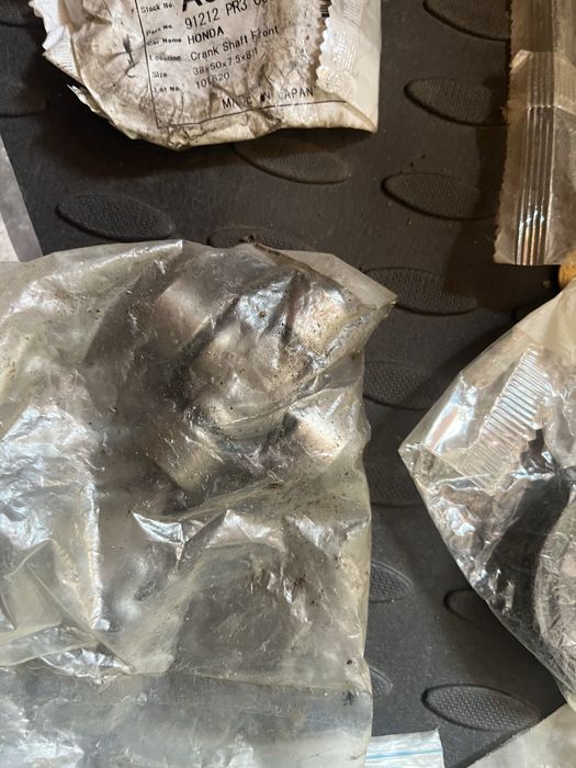 Продам на запчасти хонда срв