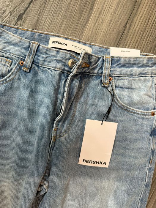 Blugi Berska noi cu eticheta