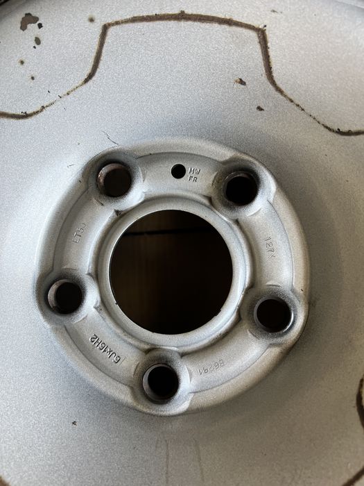 Jante Renault Trafic , Dacia Duster , Opel vivaro + anvel 205/65/16 C , GoodYear , 8-9 mm , DOT 2022 !