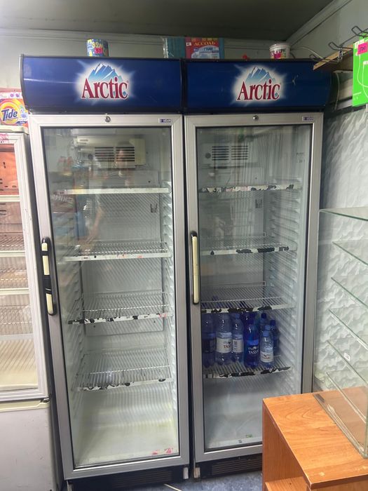 Продам холодильные витрины