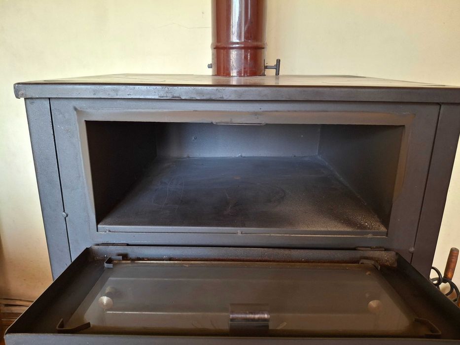 Камина с водна риза и фурна  "ЗВЕЗДА" 16 киловата + помпа