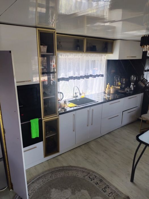 Продам большой дом в Районе Гавани