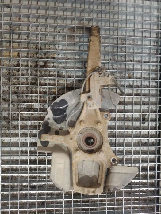 fuzeta stanga fata alfa romeo 159 1.9 jtd