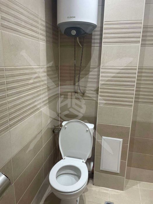 Дава се под наем Тристаен апартамент в Варна, Колхозен пазар - 70 кв.м за 500 € - Снимка #6