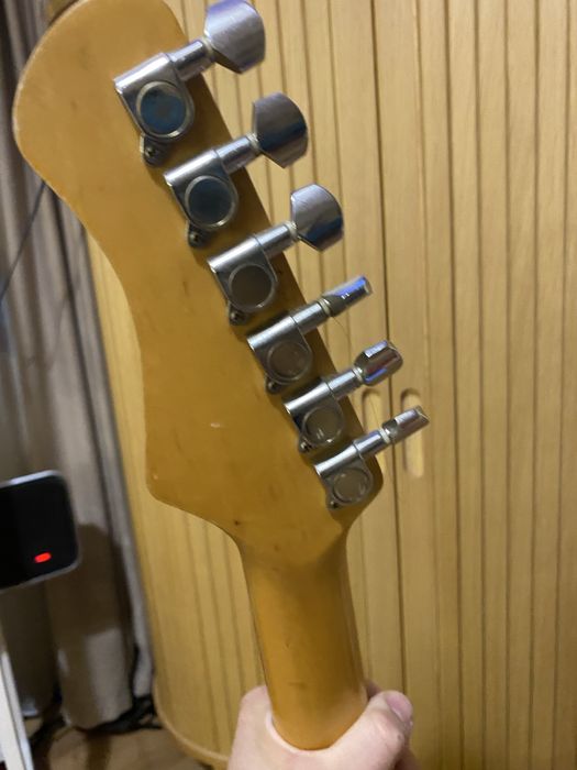 Електрическа китара