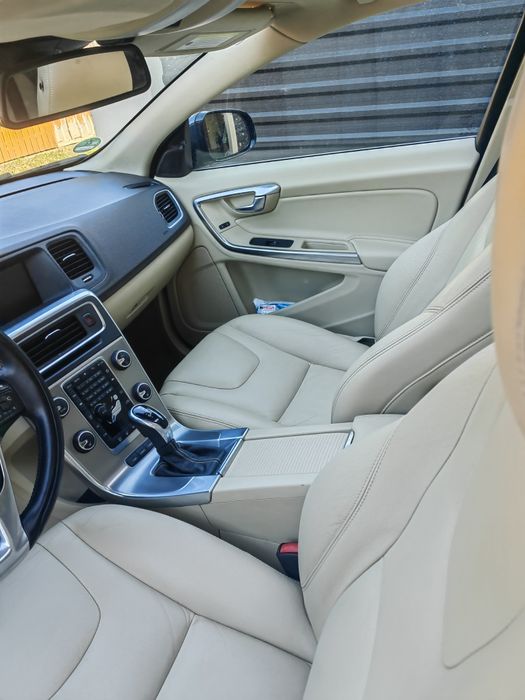 Vand auto personal nevoit sa trec la un 7locuri are si roti noi iarna