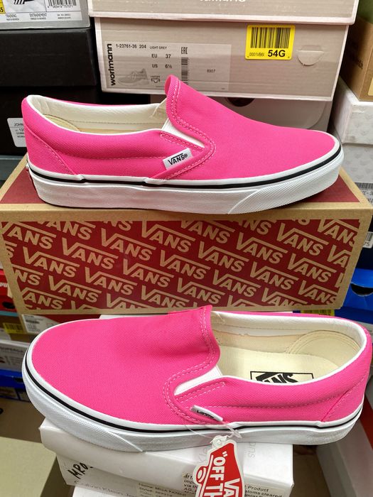 Дамски обувки кецове гуменки  Vans Neon Pink намалени 38