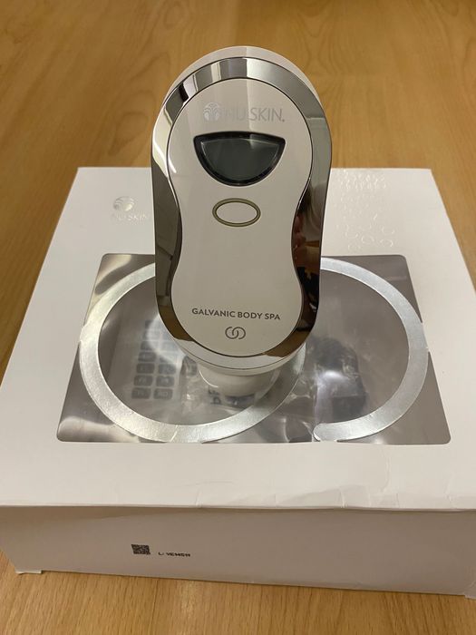 ageLOC Galvanic Body Spa