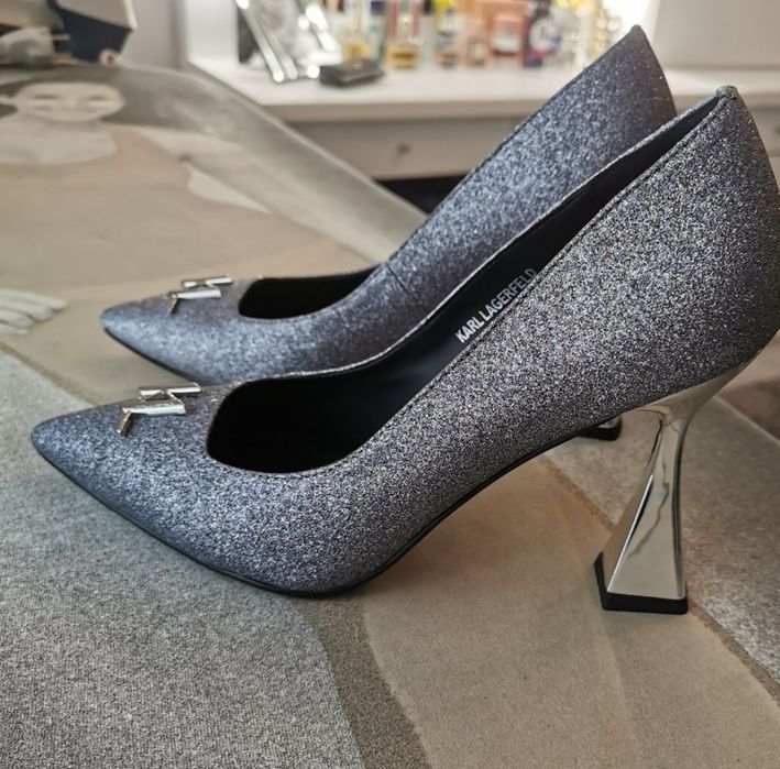 Pantofi noi Karl Lagerfeld, marimea 38