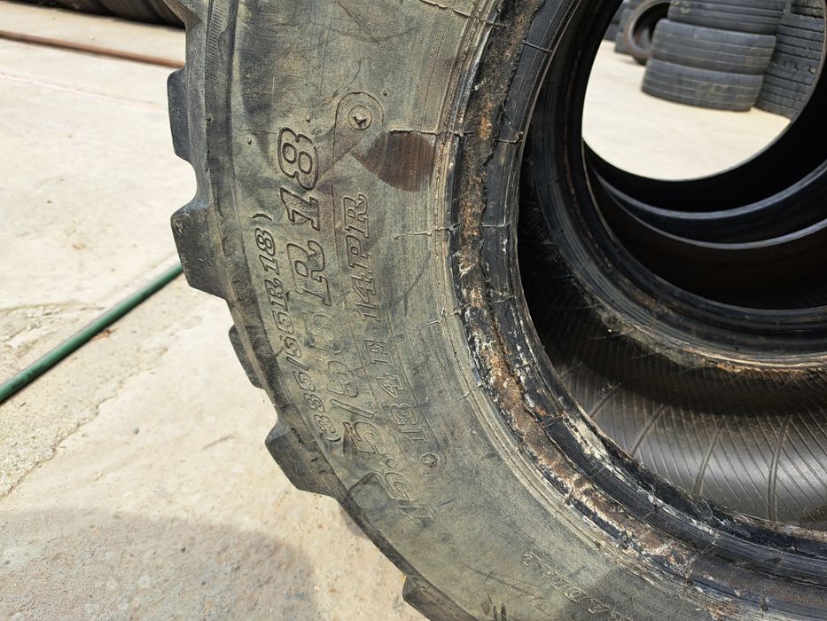 Anvelope 15.5-55r18 sau 335-55r18 Dunlop
