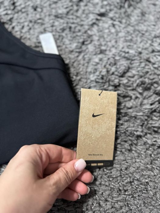 Bustiera Nike Pro noua cu eticheta