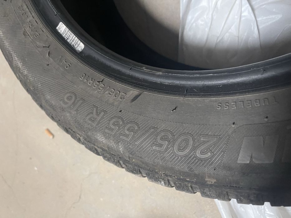 Стелки / Гуми Michelin Cross Climate | 3 Броя | 205 55 16  Всесезонни и Зимни и | 4 БРОЯ | 245 45 17 Michelin Pilot Sport 5 Летни и Стелки Mercedes