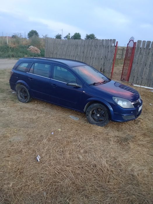 Vând sau schimb  Opel Astra h 1,9 CTDI