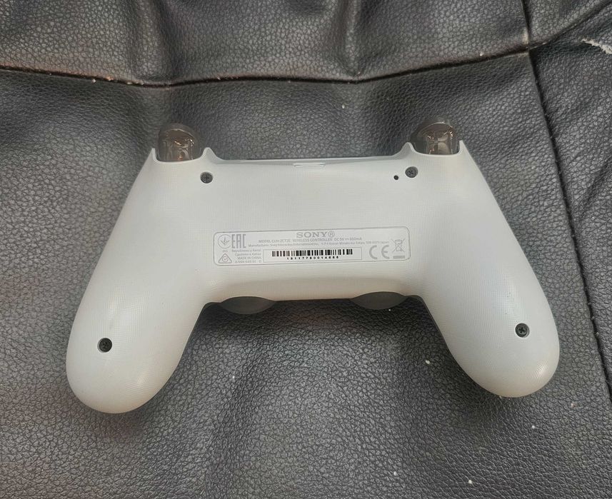 Dualshock v2 контролер за PS4
