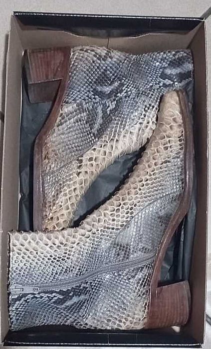 Cizme damă Hudson piele șarpe  mărimea 36 – stare buna