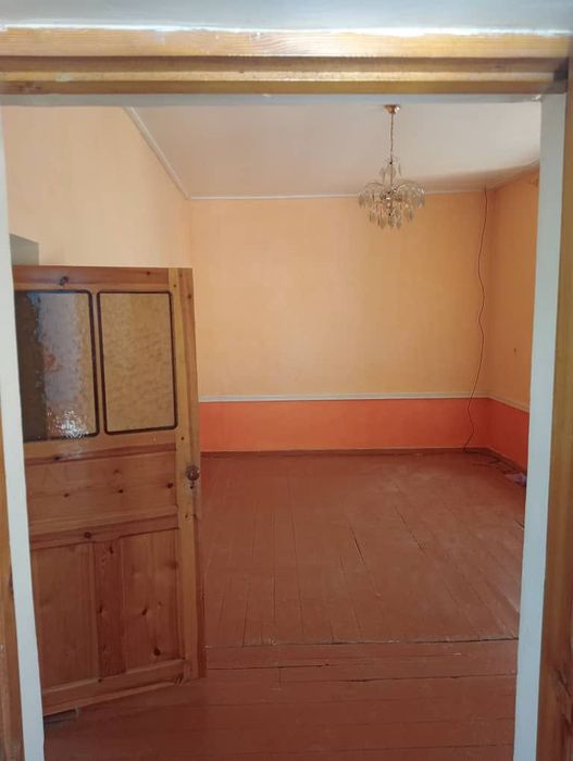 Ховли сотилади газ свет сув бор