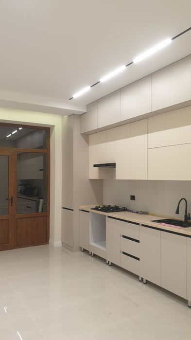 Новостройка сотилади 3/4/6. 90 м². Янги евро ремонт. Метро Беруни.