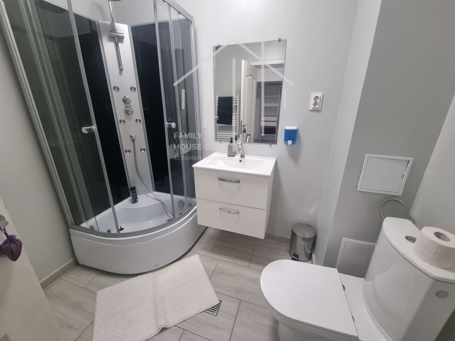 Garsoniera de inchiriat 54 mp