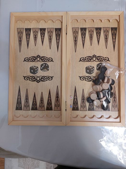 Продам нарды новые заводские