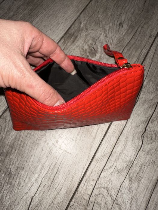 Ново портмоне/малка чантичка