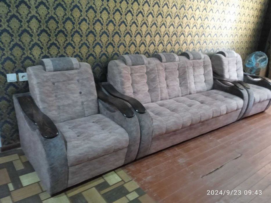 Диван - кресло сотилади