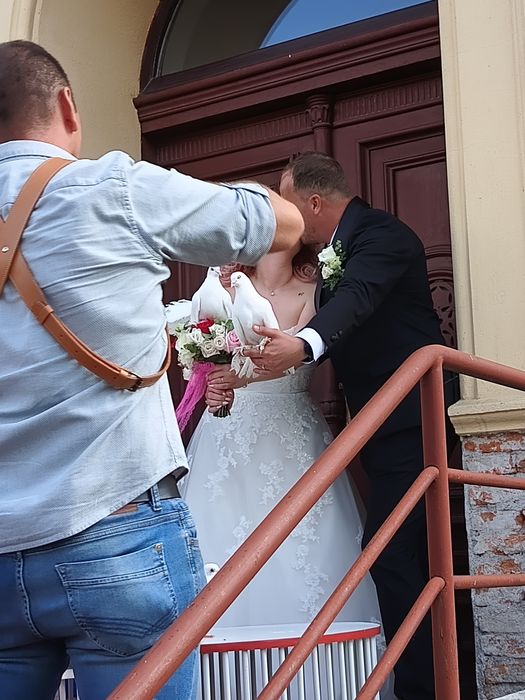 Pachet complet de decorațiuni și porumbei pentru evenimente speciale (