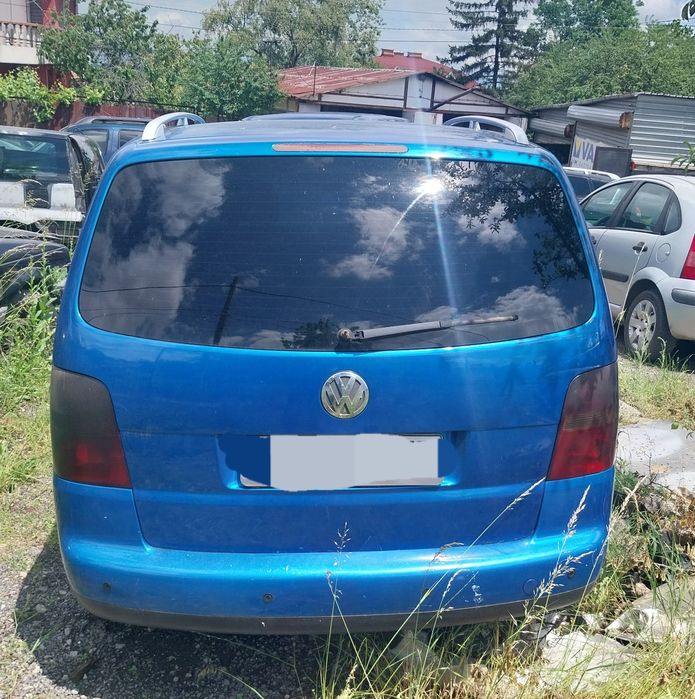 Продавам на части Фолксваген Туаран/Volkswagen Touran  Vw touran 2.0TDI 6 степенна скоростнна кутия