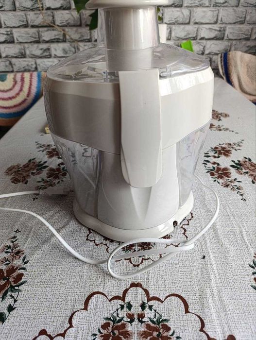 Соковыжималка Clatronic (состояние хорошее)