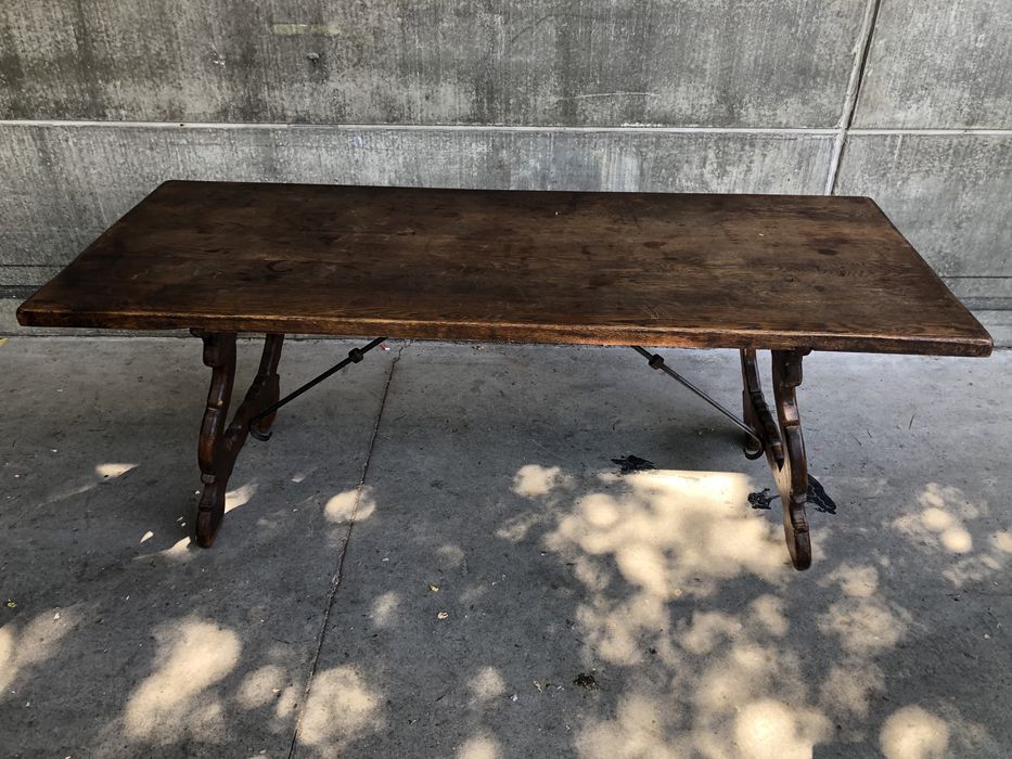 Masă rustică vechi