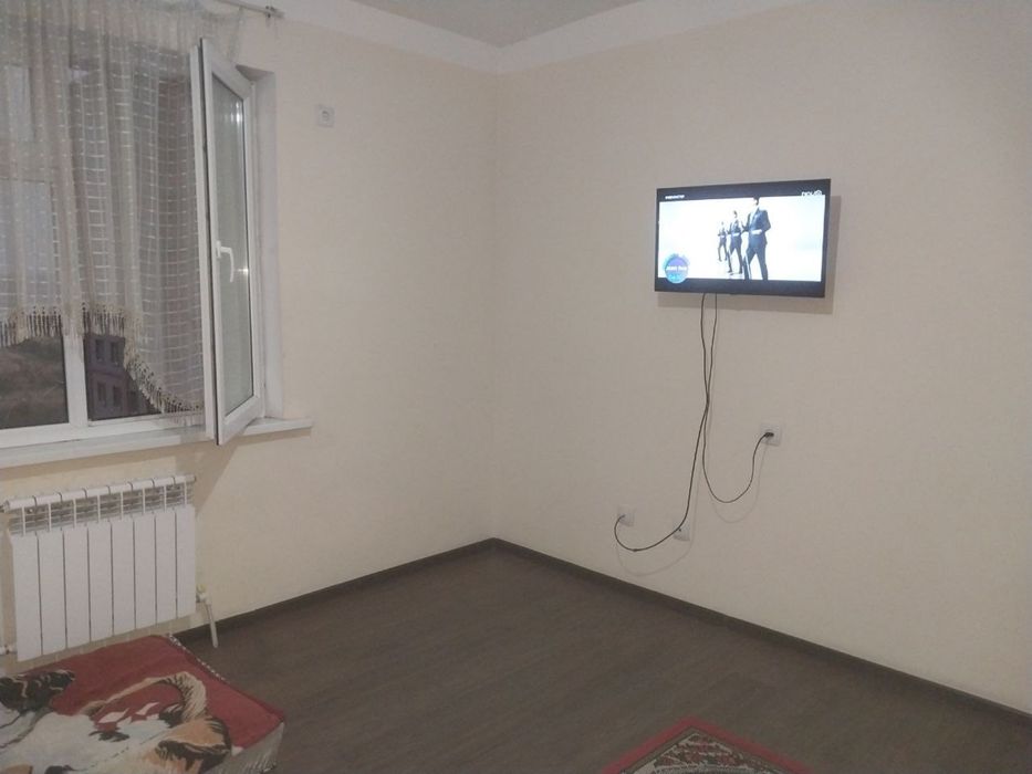 Srochno.  Uy sotiladi 2 xonali