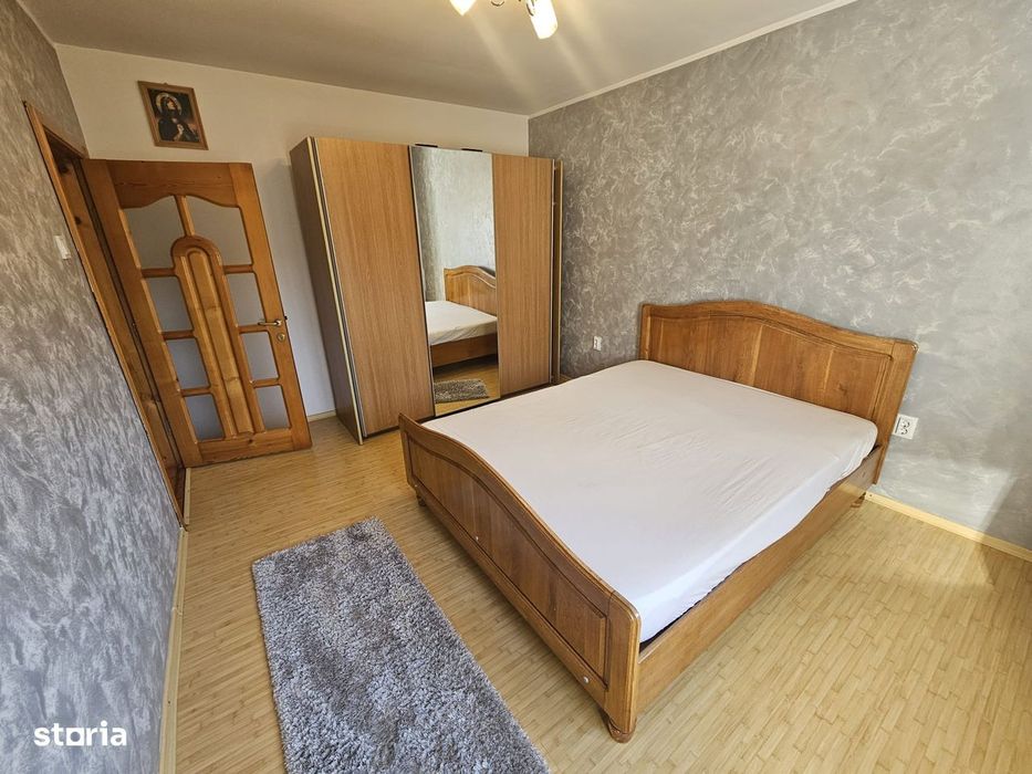 Casă de închiriat în Curtea de Argeș.