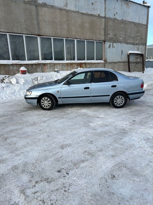 Продам Toyota carina e