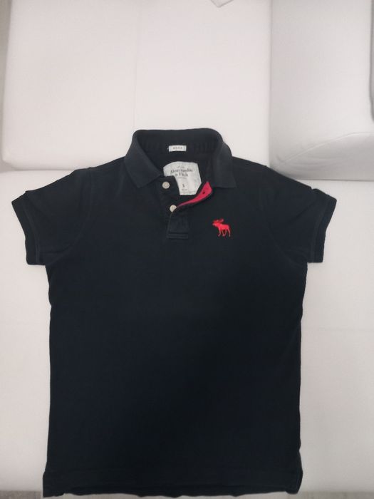 Vând tricou polo Abercrombie &Fitch, în stare buna,original.Marimea S