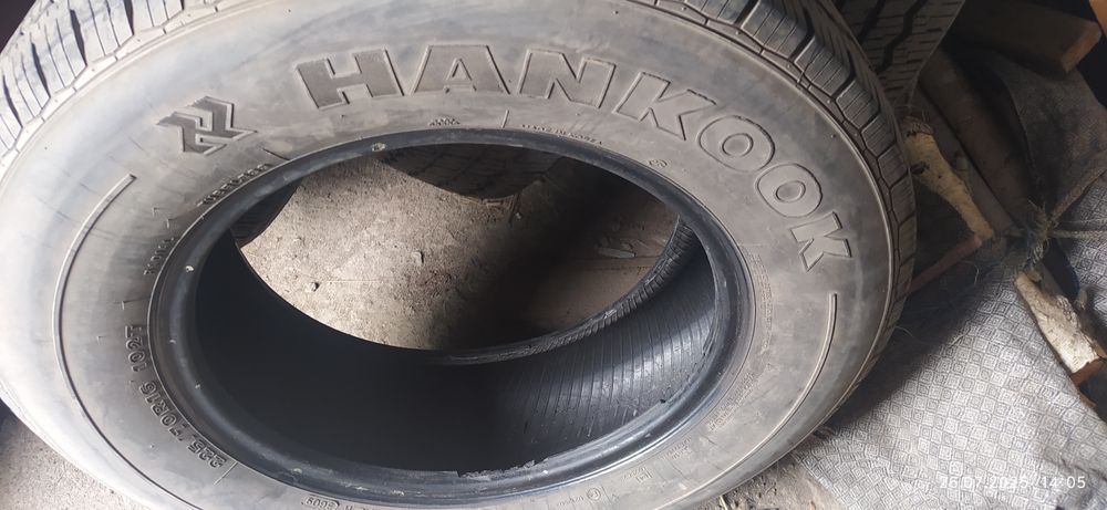 Продам шины 225/70/16 Hankook