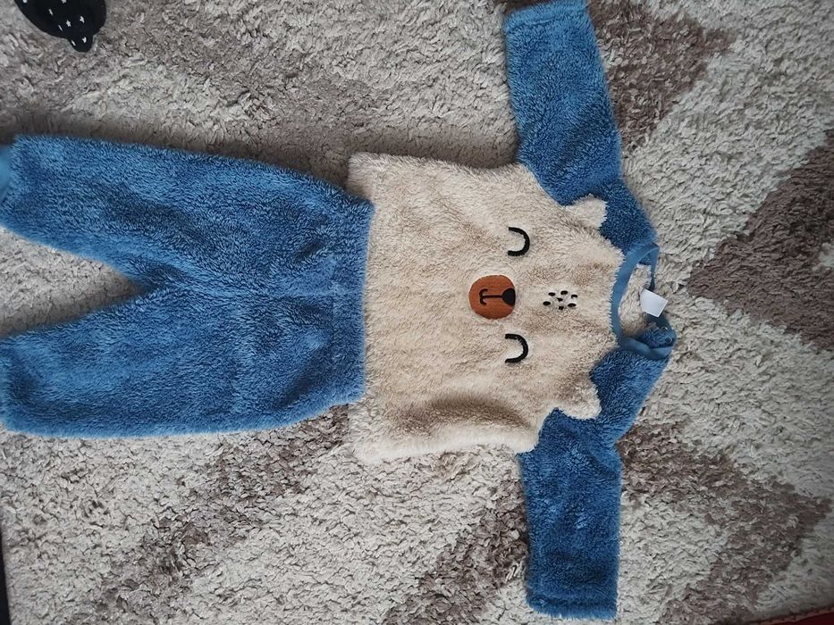 Продам детские вещи