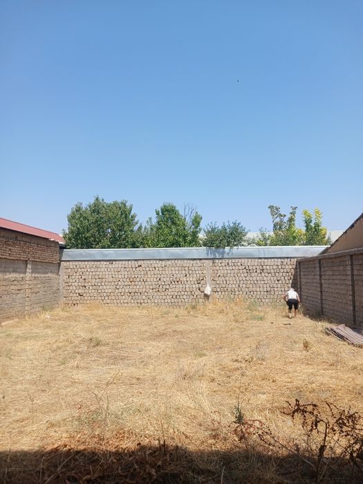 Учкахрамондан кирганда 3 кават каропка уй сотилади ёки бартер