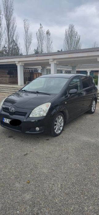 Toyota Corolla Verso 2.2 D-4D • 2008 • 7 locuri