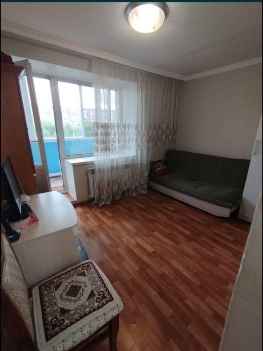 Продается 4-х комнатная на Республики