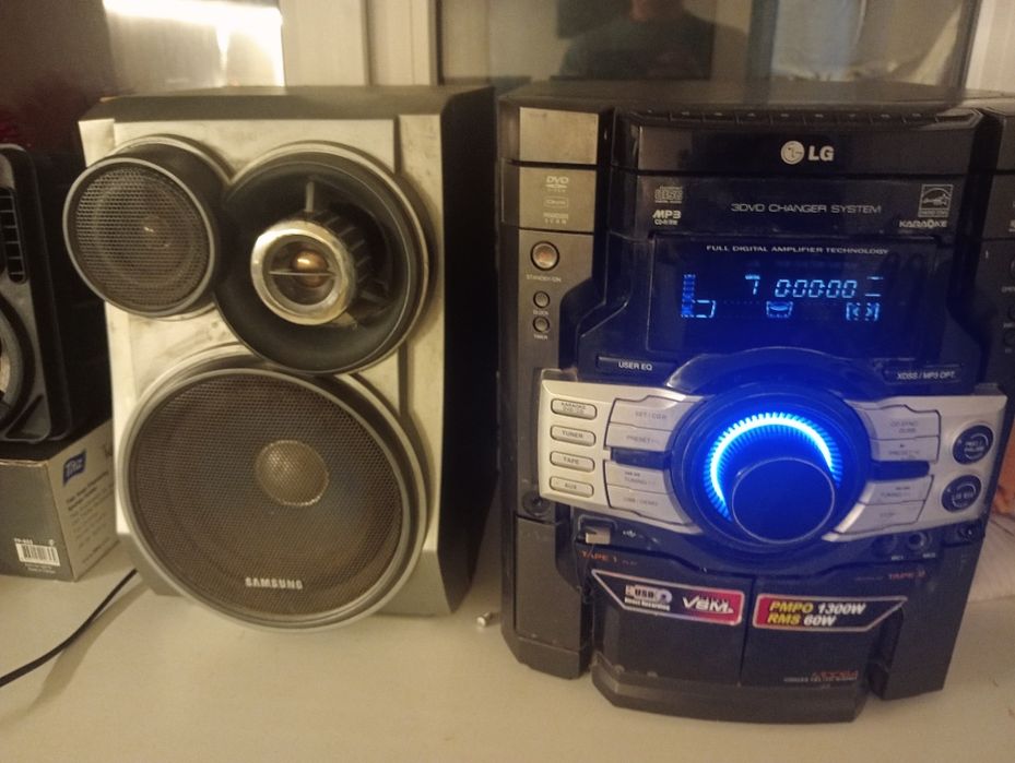 Музыкальный центр сатылады