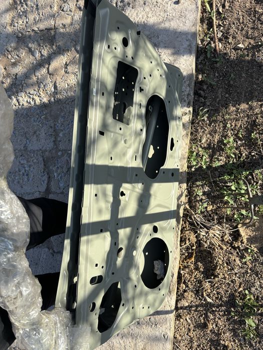 Дверь на камри 75-80