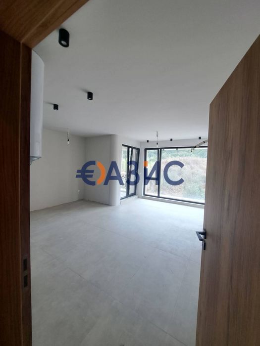 Продава се Двустаен апартамент в Созопол - 59 кв.м за 1473 €/кв.м - Снимка #5