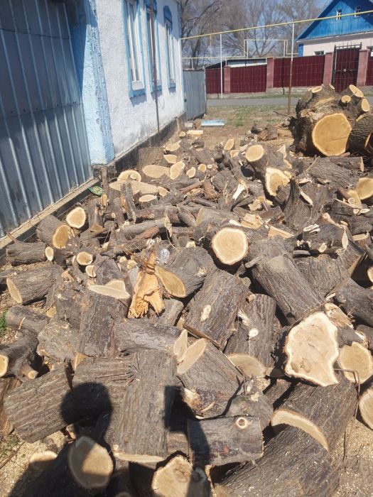 Продается порезанные чурки дуба