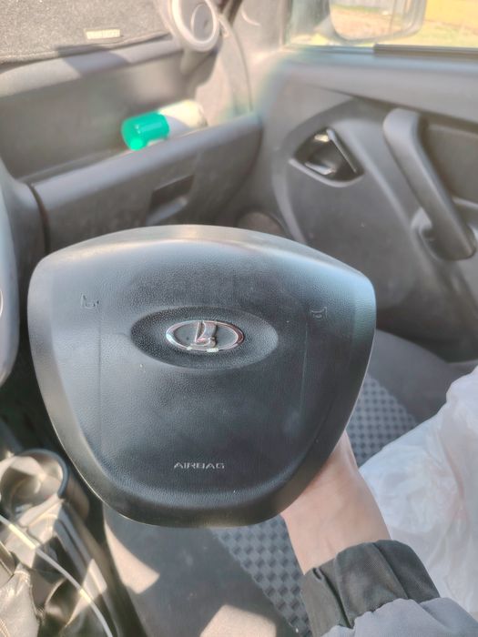 Гранта подушка безопасности