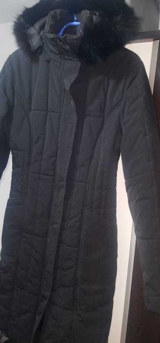 Geaca neagra femei cu gluga detasabila, mărimea 36/S