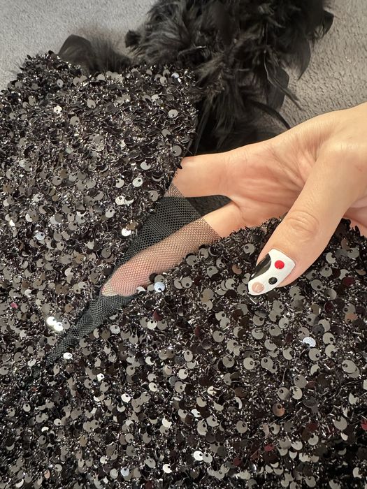 Официална рокля с пера