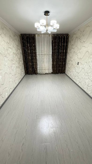 2-xonali 3qavat 54m2  gulliver,8мактаб олдида
5-qavatli panelni dom.
B